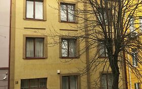 Hotel 18