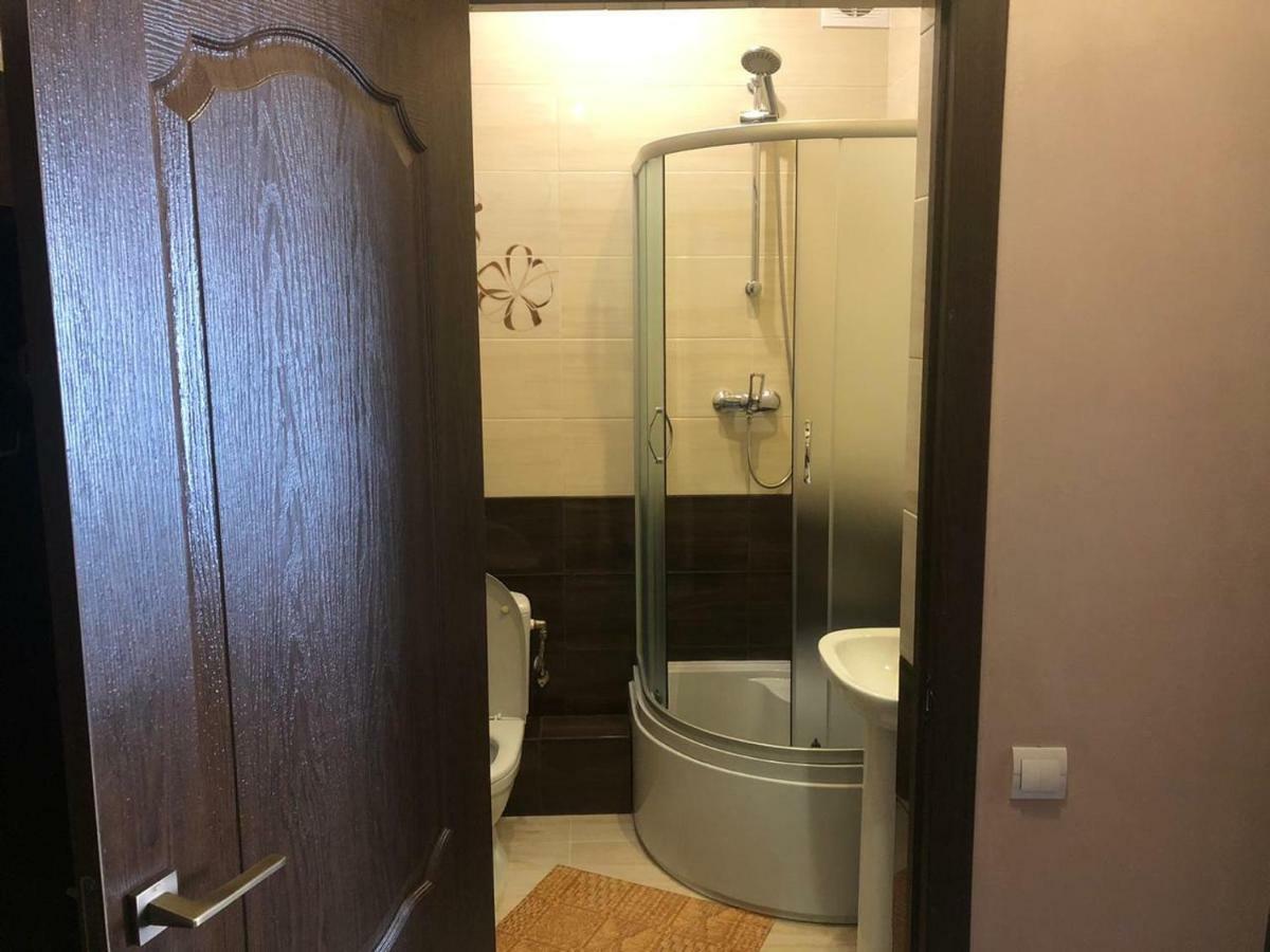 Hotel 18 Львов Экстерьер фото